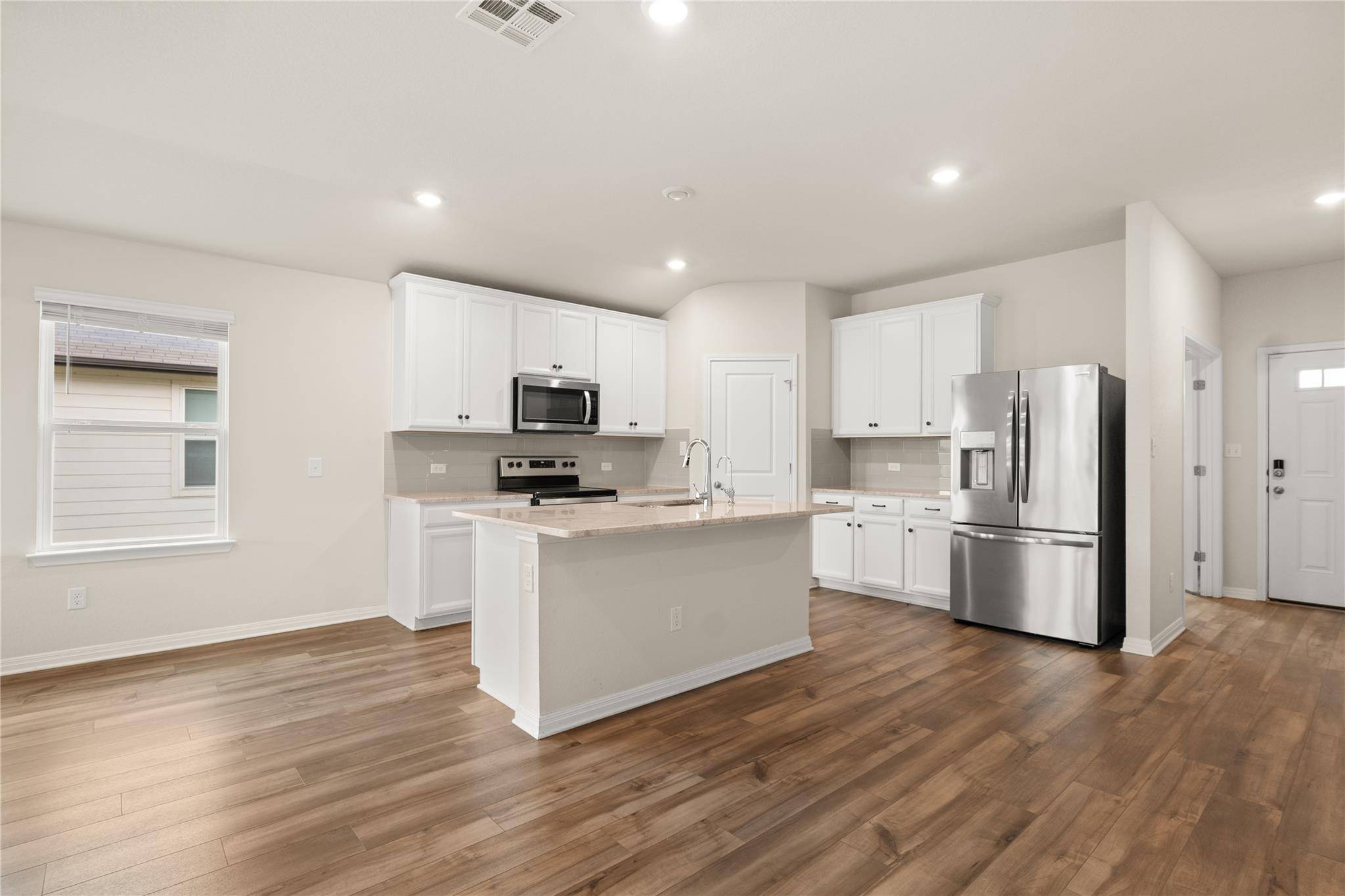 105 Saviano RD, Hutto, TX 78634