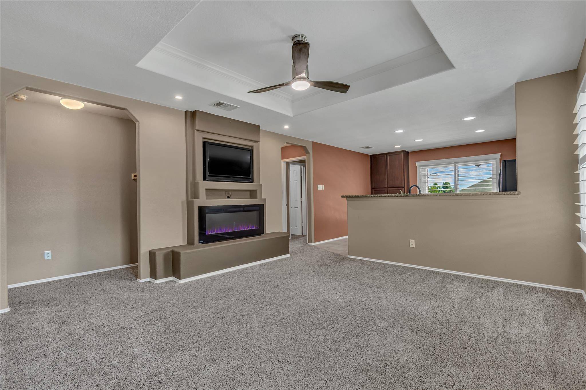 112 Willow Leaf LN, Buda, TX 78610
