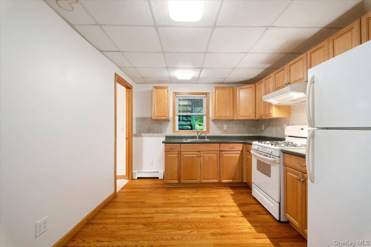 272 Brewster Hill RD, Brewster, NY 10509