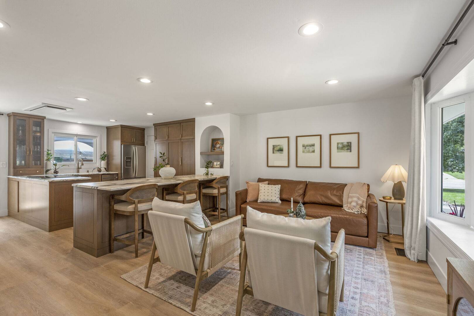 1717 Vassar CT, Schaumburg, IL 60193