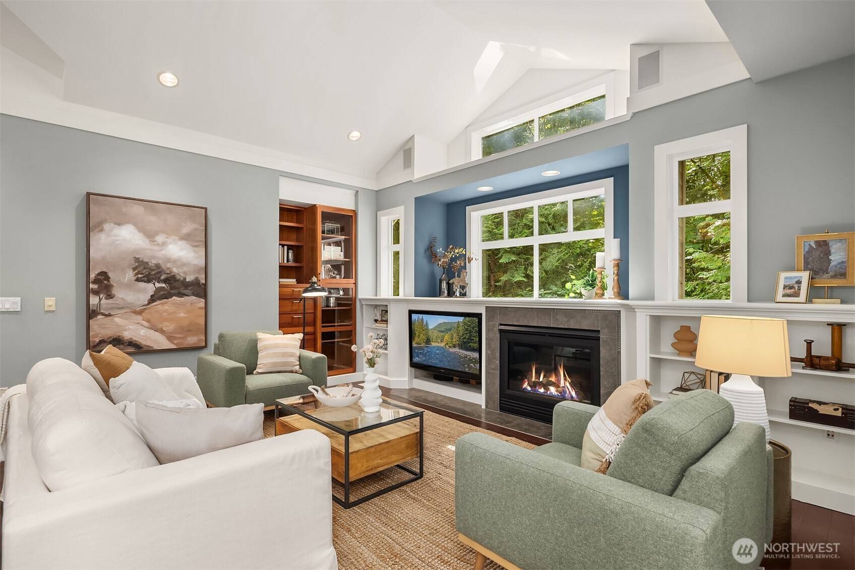 5245 Jung Frau PL NW, Issaquah, WA 98027