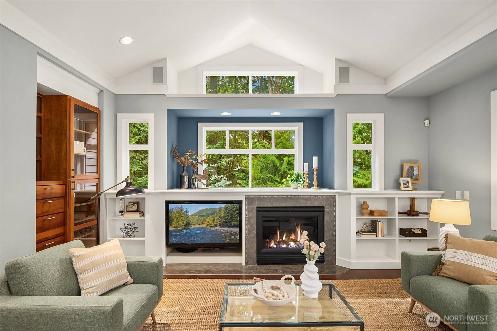 5245 Jung Frau PL NW, Issaquah, WA 98027