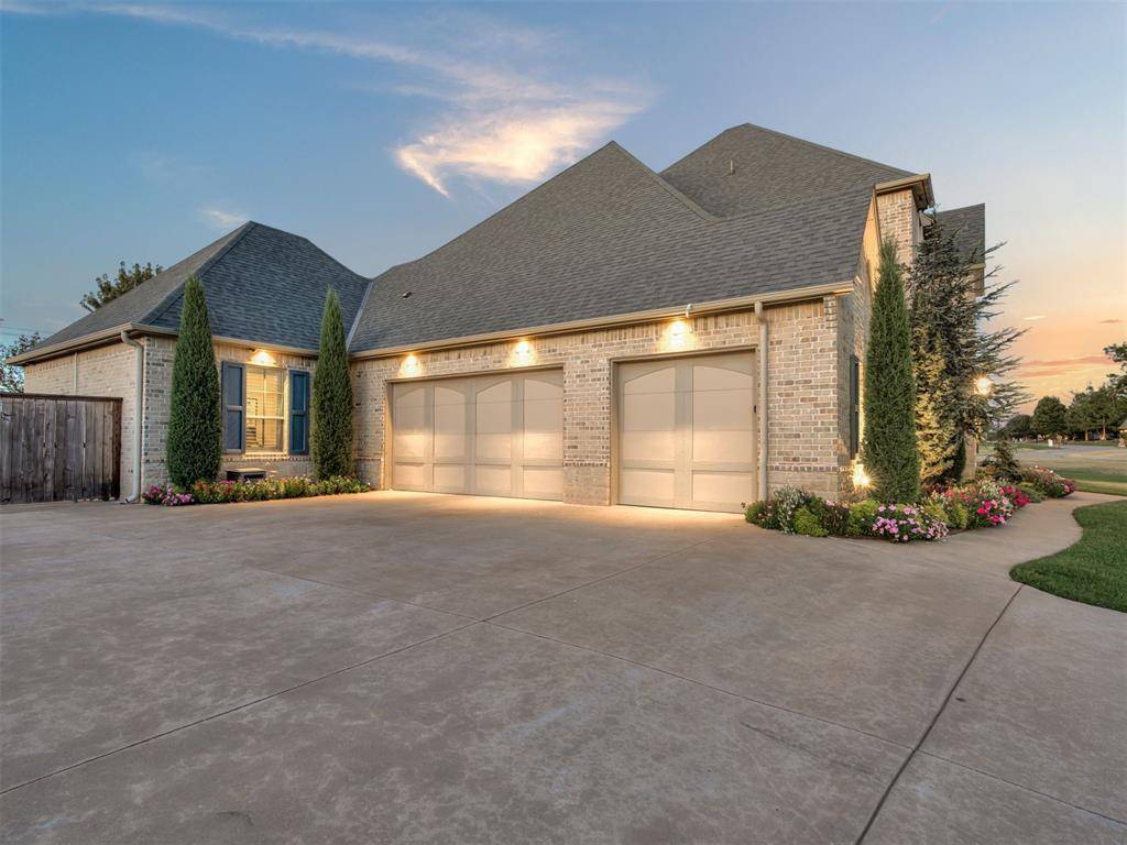 509 Oak Summit RD, Edmond, OK 73025