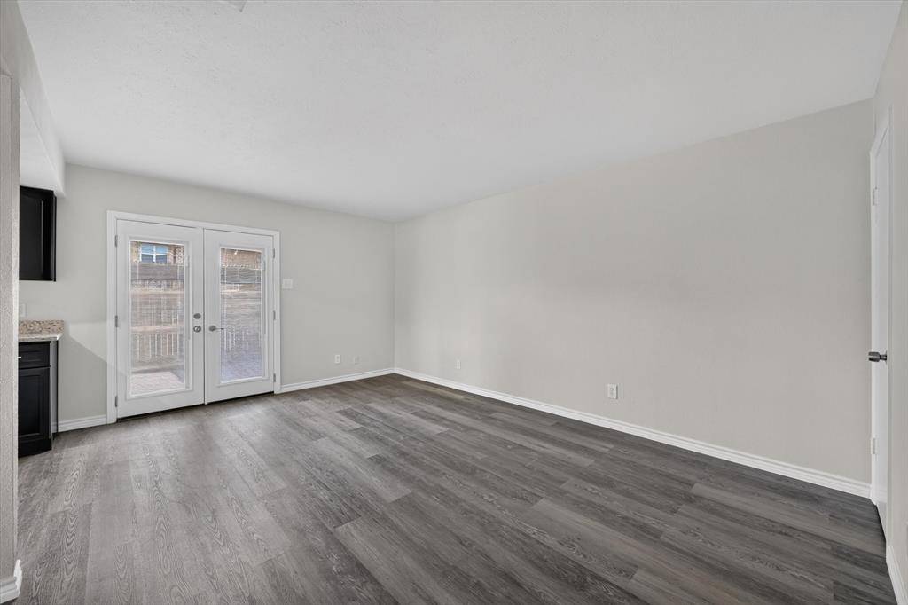 1801 E Grauwyler Road #101, Irving, TX 75061