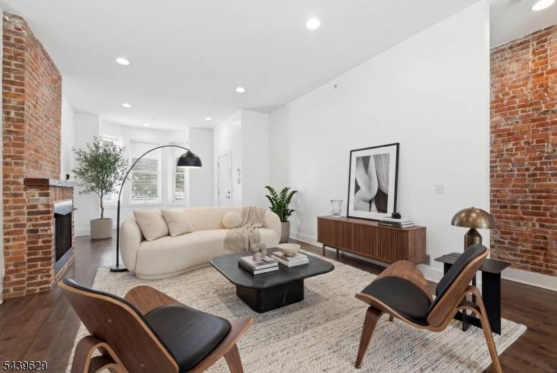 252 Mount Pleasant Ave #1, Newark City, NJ 07104