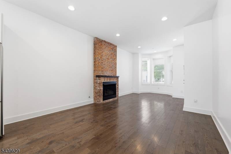 252 Mount Pleasant Ave #1, Newark City, NJ 07104
