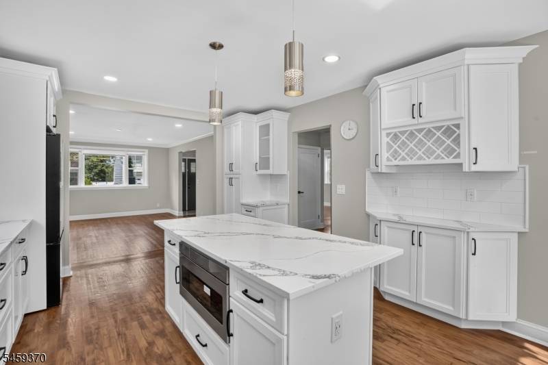 251 Hillside Ave, Springfield Twp., NJ 07081