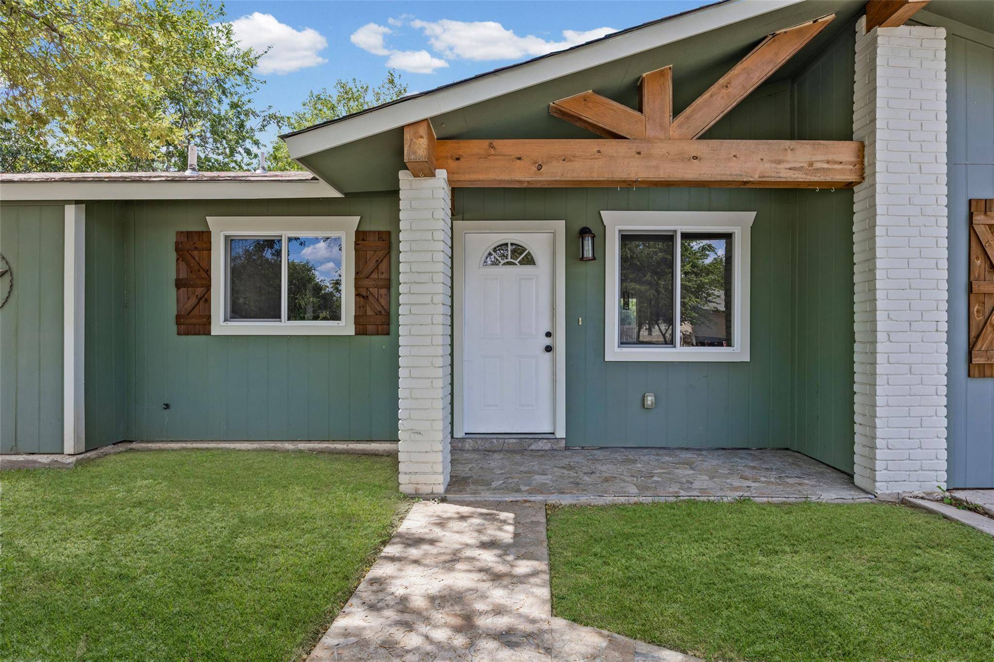 1531 Lahn Rd RD, New Braunfels, TX 78130
