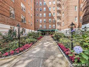 247 Parkview AVE #6P, Bronxville, NY 10708