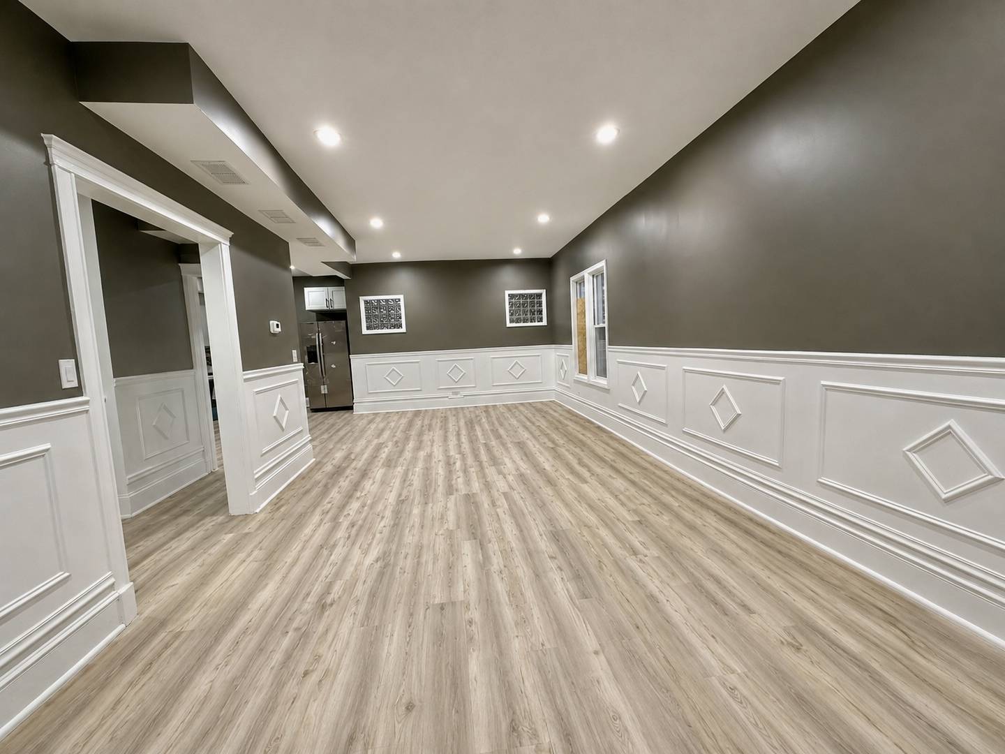 801 S 16th AVE, Maywood, IL 60153