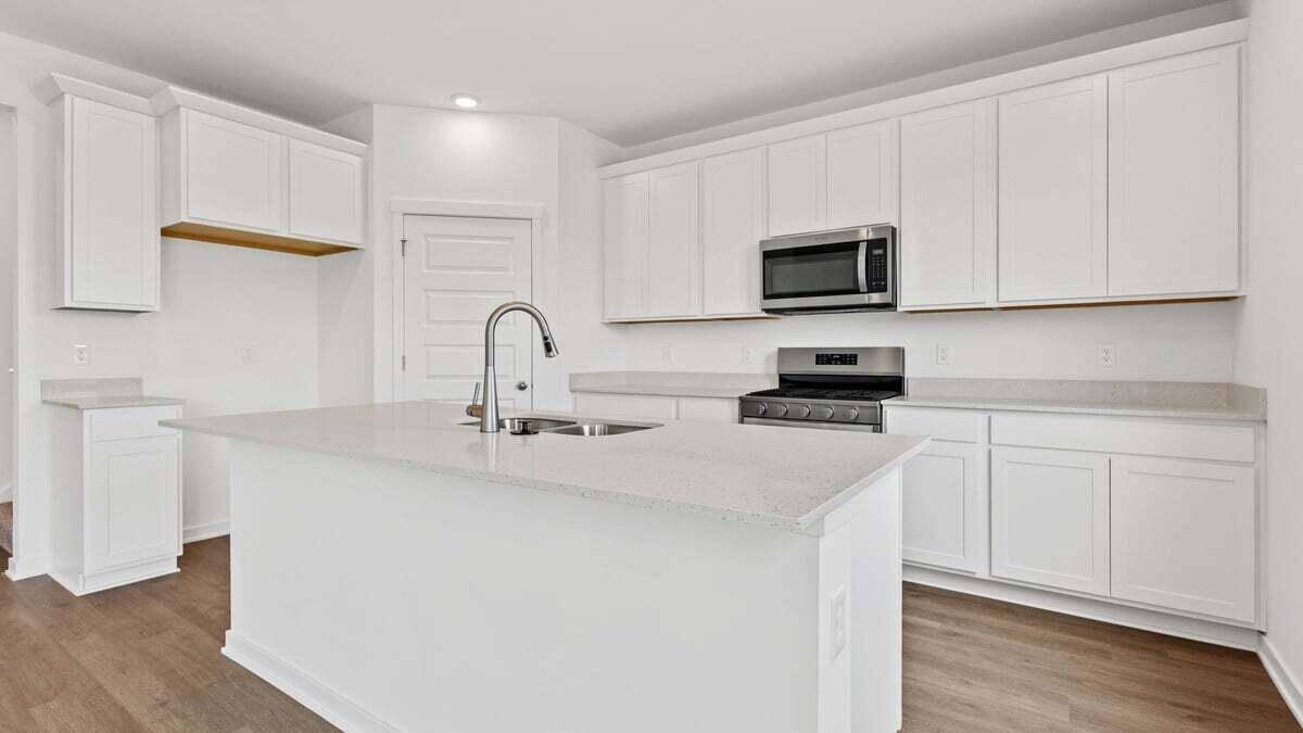 167 Cressmoor Boulevard, Hobart, IN 46342