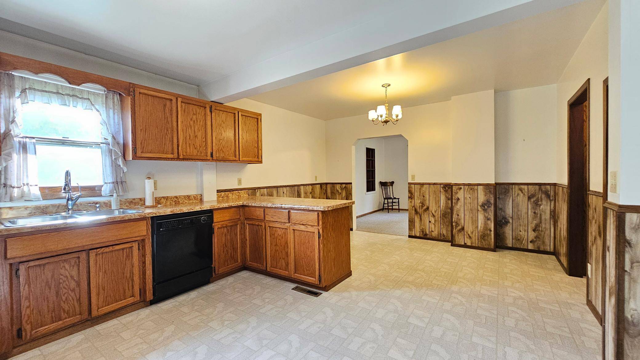 103 2nd AVE S, Dent, MN 56528