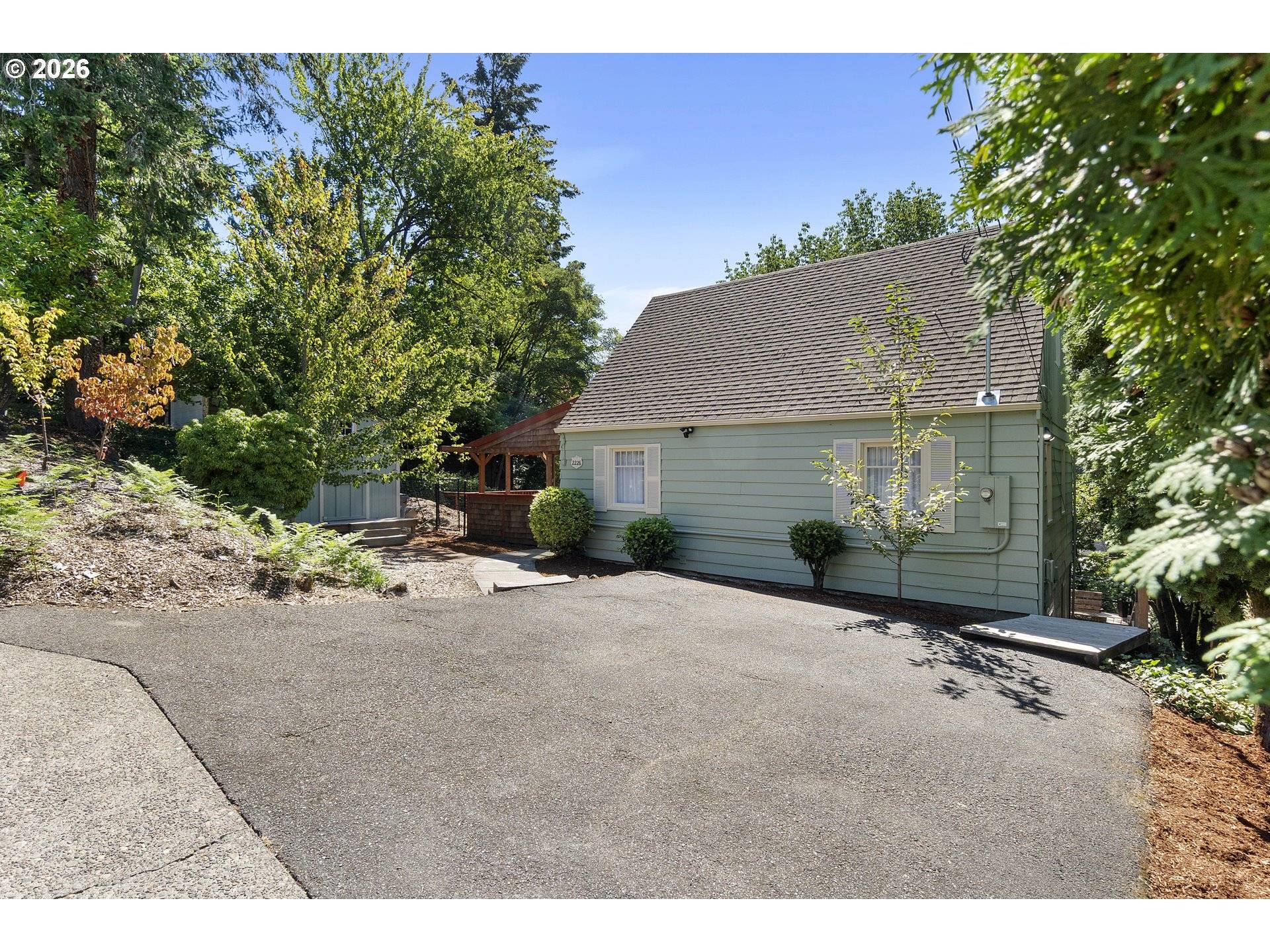 2226 SW IOWA ST, Portland, OR 97239