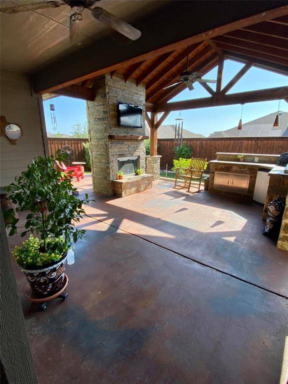 279 Marina Drive, Azle, TX 76020