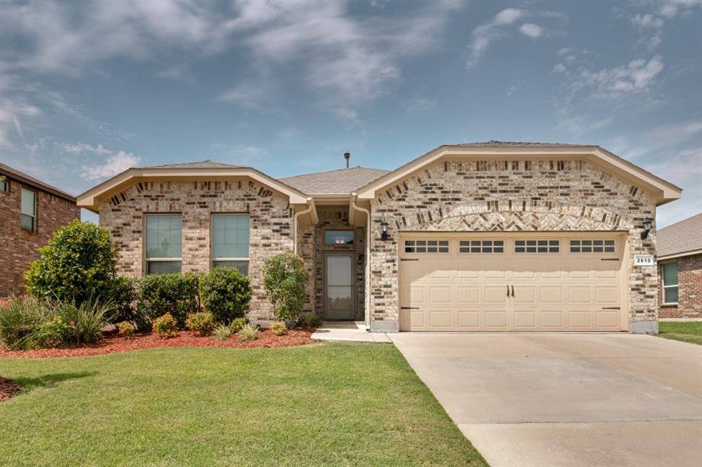 2619 Sunburst Drive, Glenn Heights, TX 75154