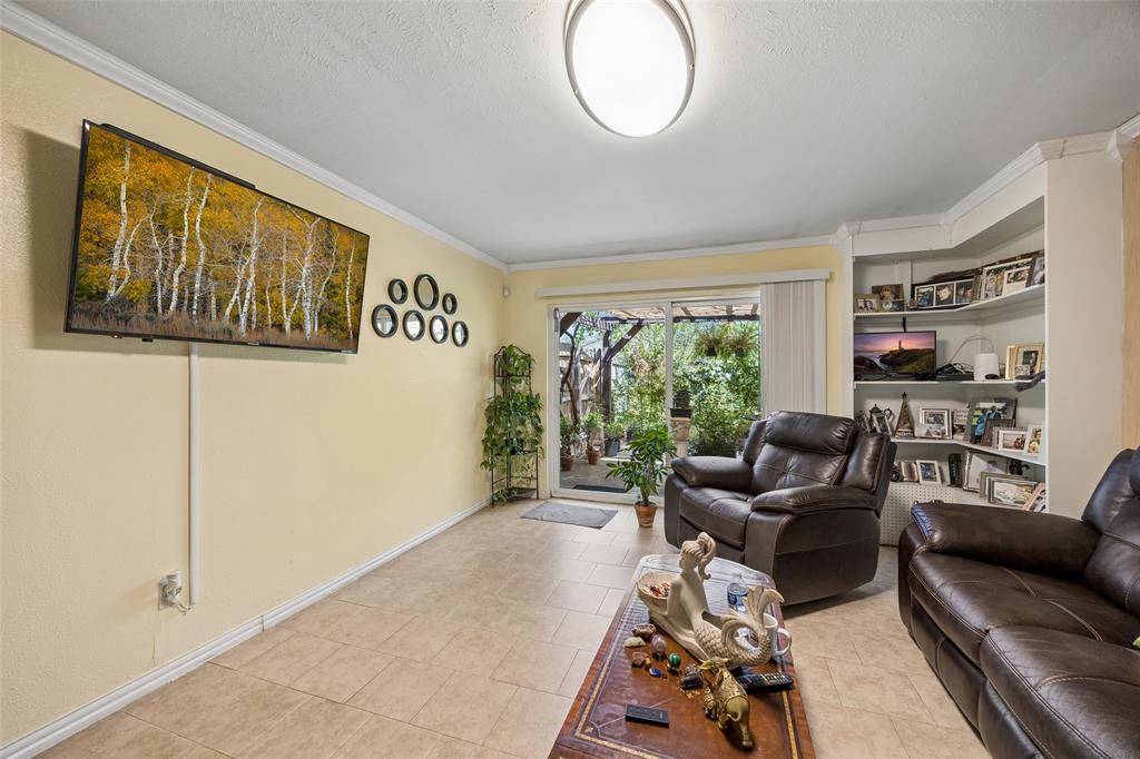 2061 E Peters Colony Road, Carrollton, TX 75007
