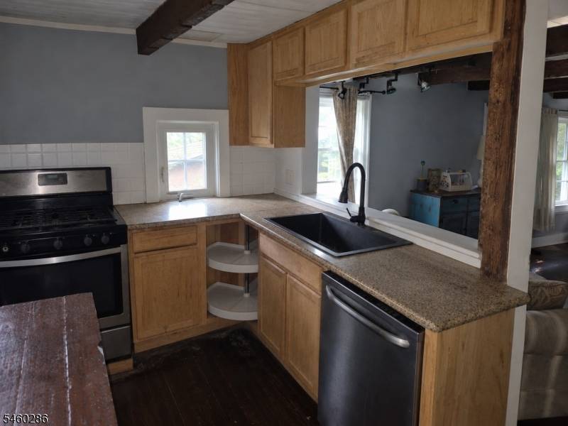 117 Lilac Drive, Clinton Twp., NJ 08801