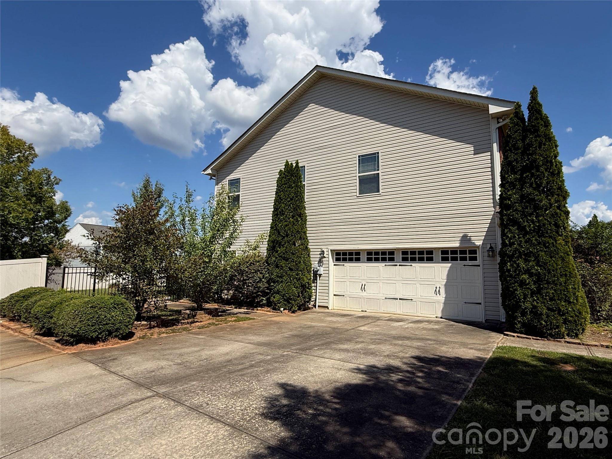 105 Jobe DR, Statesville, NC 28677