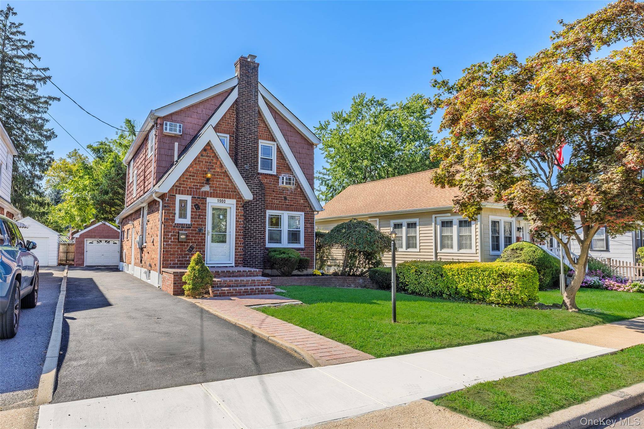 1900 Carleton PL, Baldwin, NY 11510