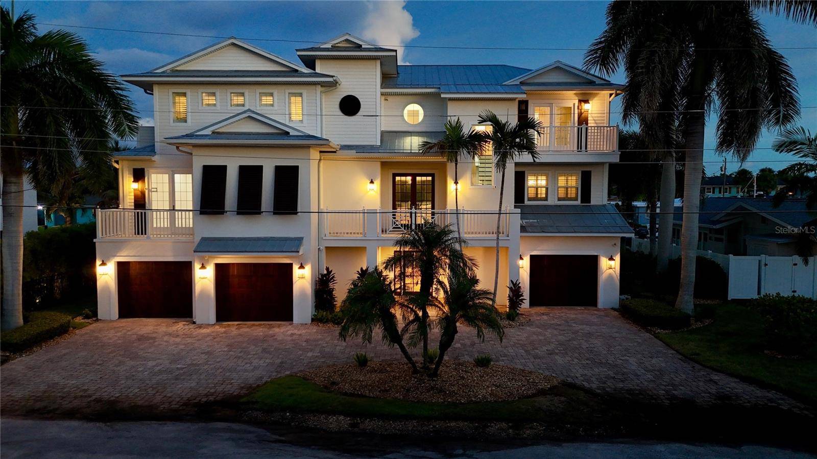 529 77TH ST, Holmes Beach, FL 34217