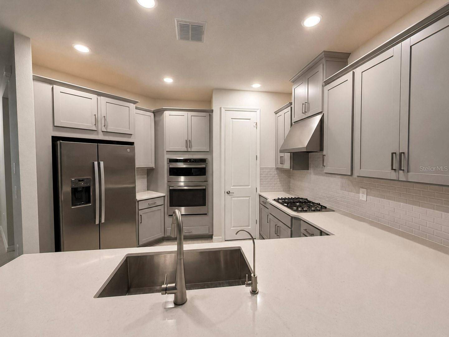 1014 TOP MINNOW RD, St Cloud, FL 34771