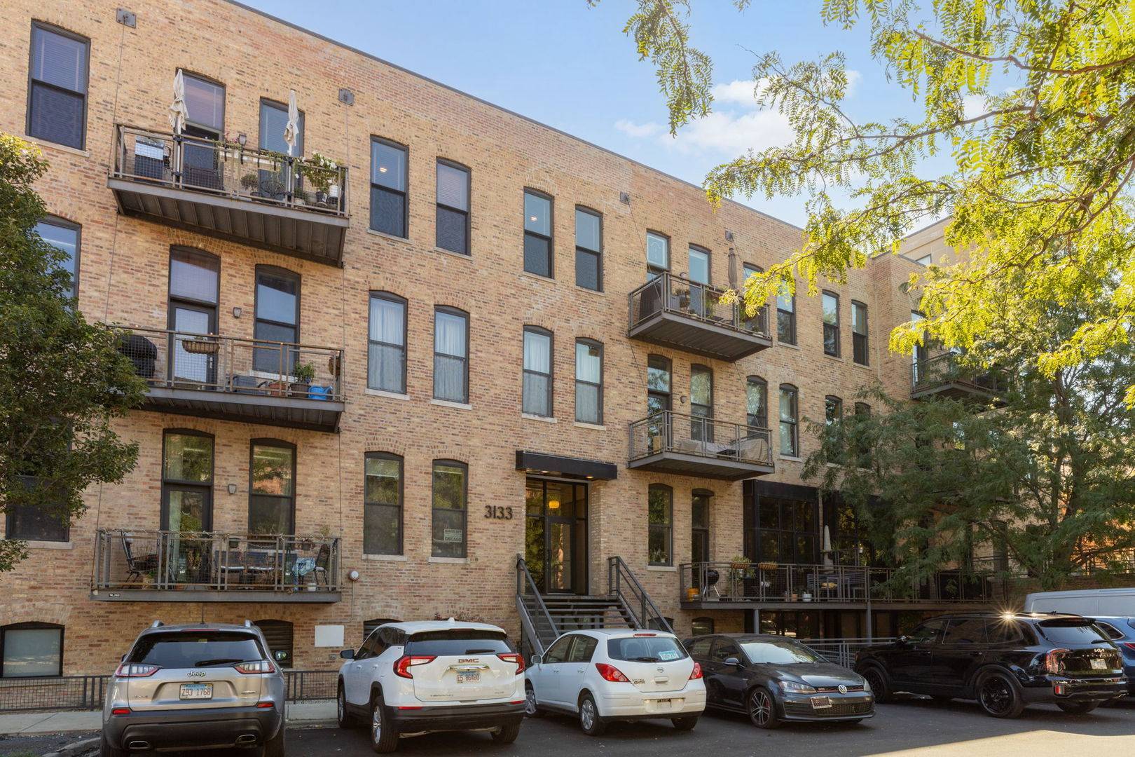 3133 N Lakewood AVE #2F, Chicago, IL 60657