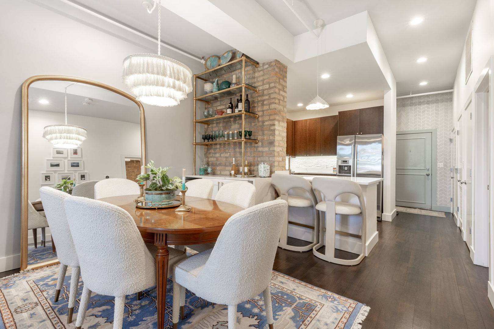 3133 N Lakewood AVE #2F, Chicago, IL 60657