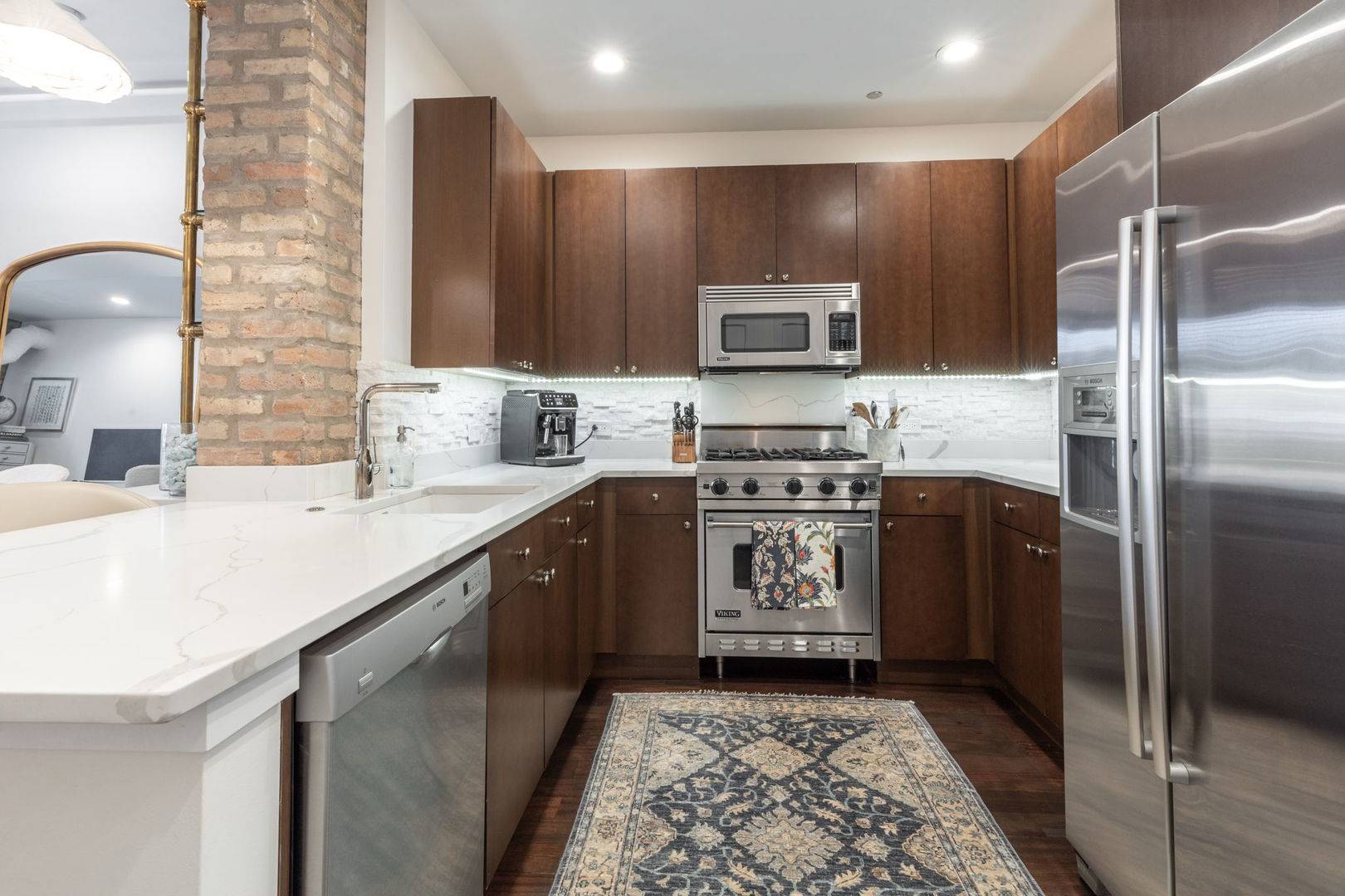 3133 N Lakewood AVE #2F, Chicago, IL 60657
