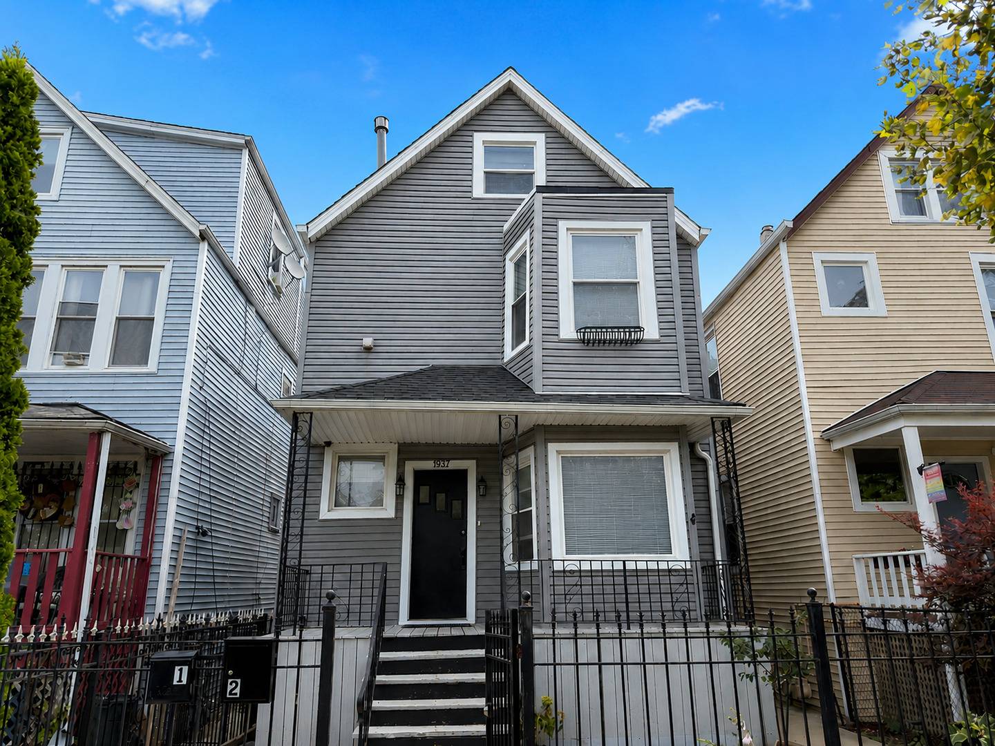 1937 N Hamlin AVE #1, Chicago, IL 60647