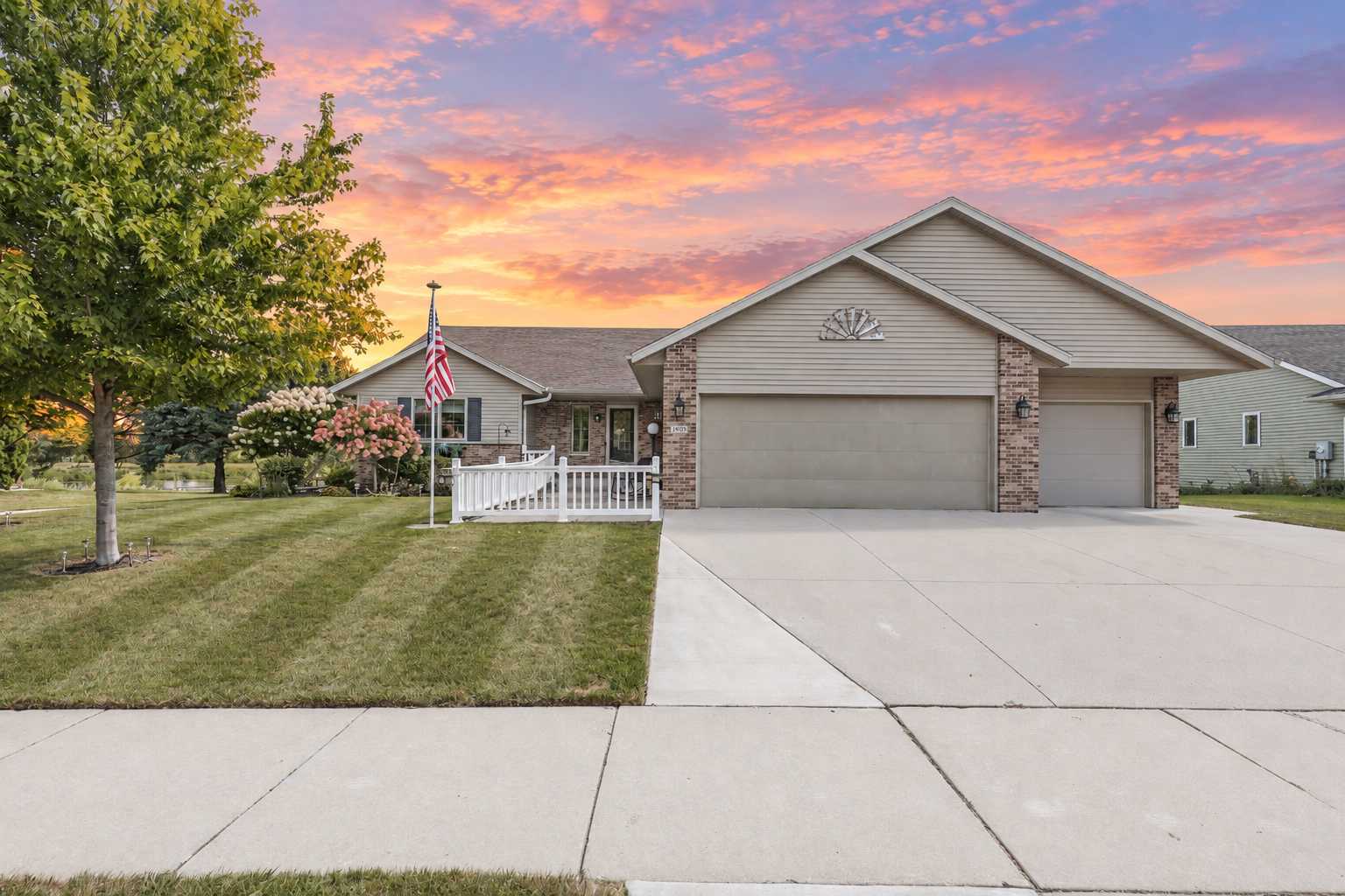 1905 Prairie AVE SW, Faribault, MN 55021