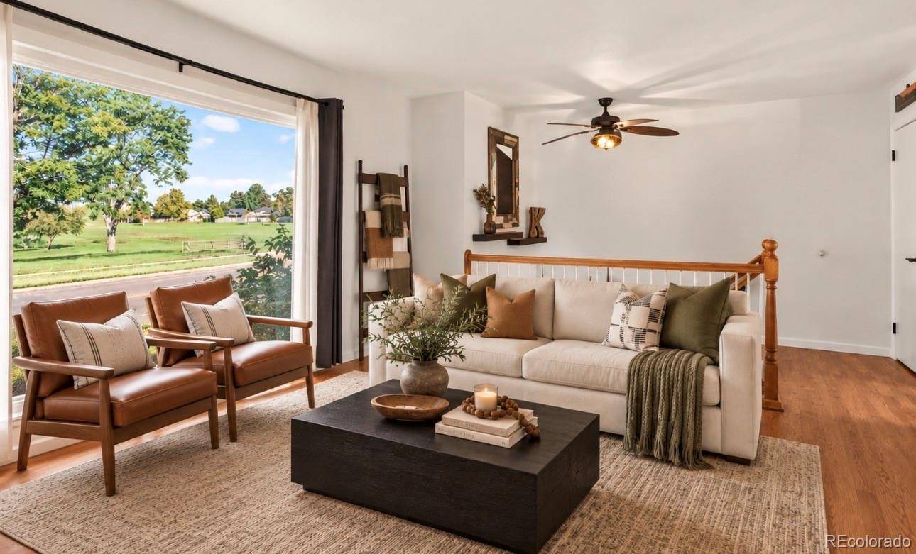 698 S Moline ST, Aurora, CO 80012