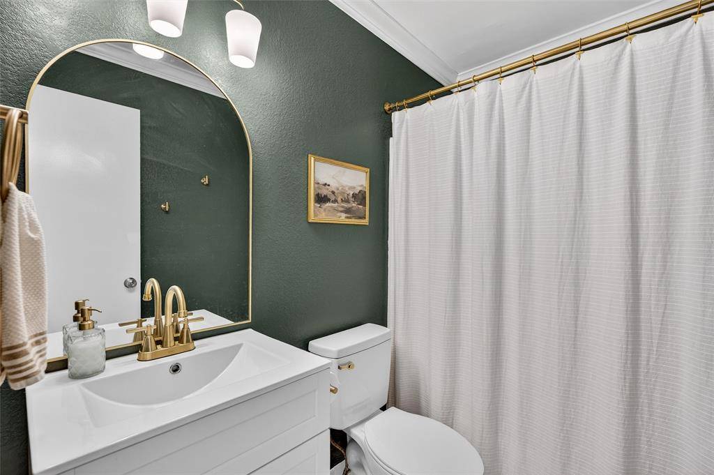 1111 Old Knoll Drive, Wylie, TX 75098