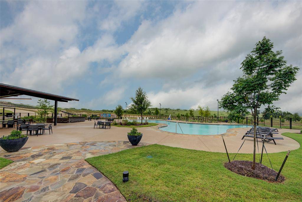 162 Palo Duro Bend, Rhome, TX 76078