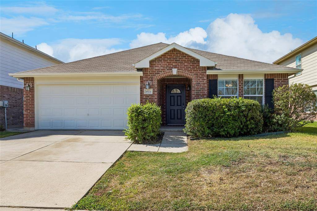 4524 Willow Rock Lane, Fort Worth, TX 76244