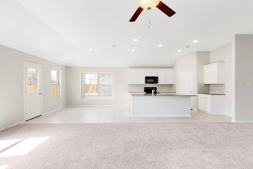 210 Lindenwood Avenue, Melissa, TX 75454