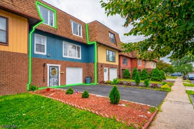 428 Doyle St, Elizabeth City, NJ 07206