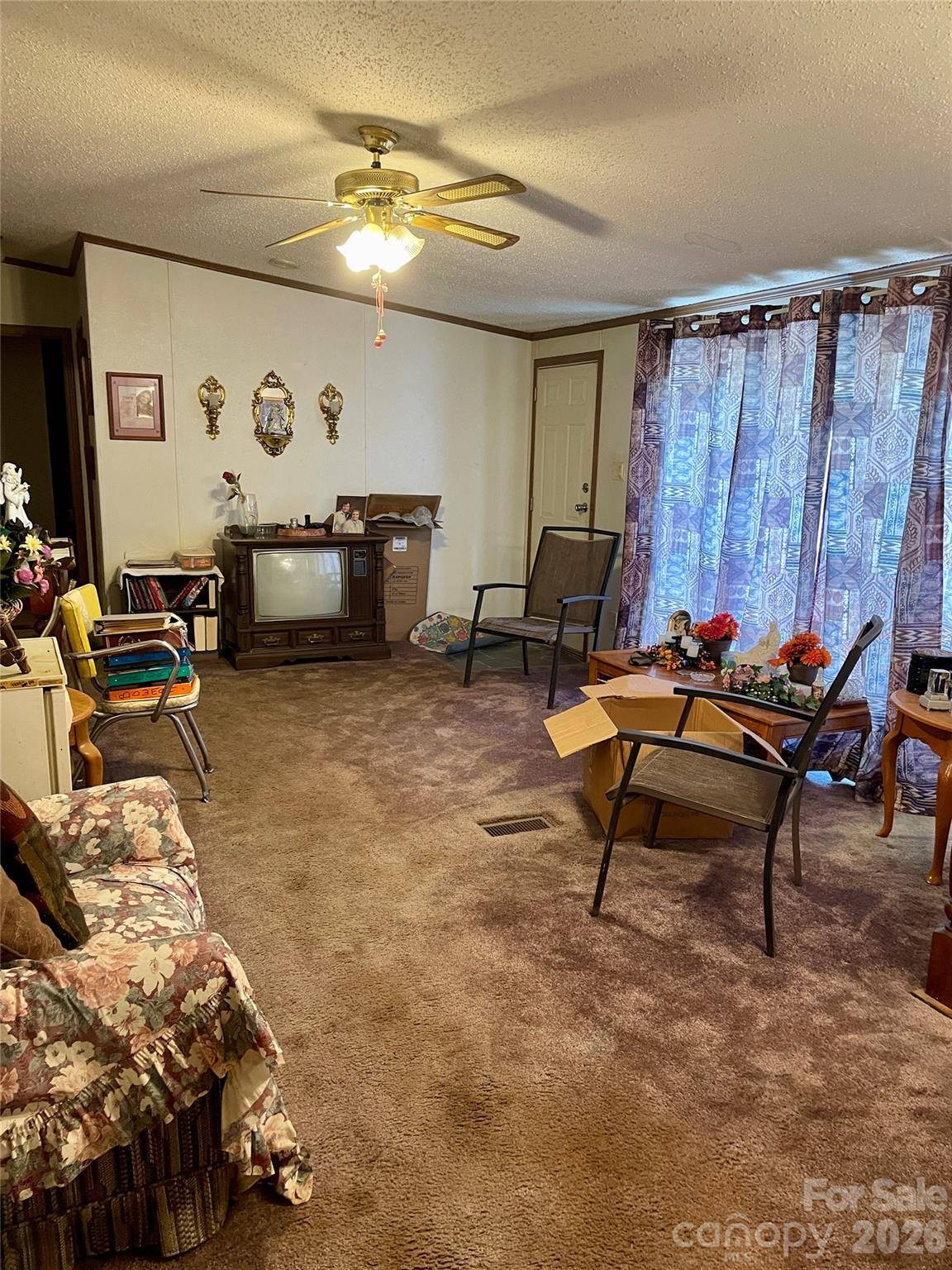 112 Flake RD, Harmony, NC 28634