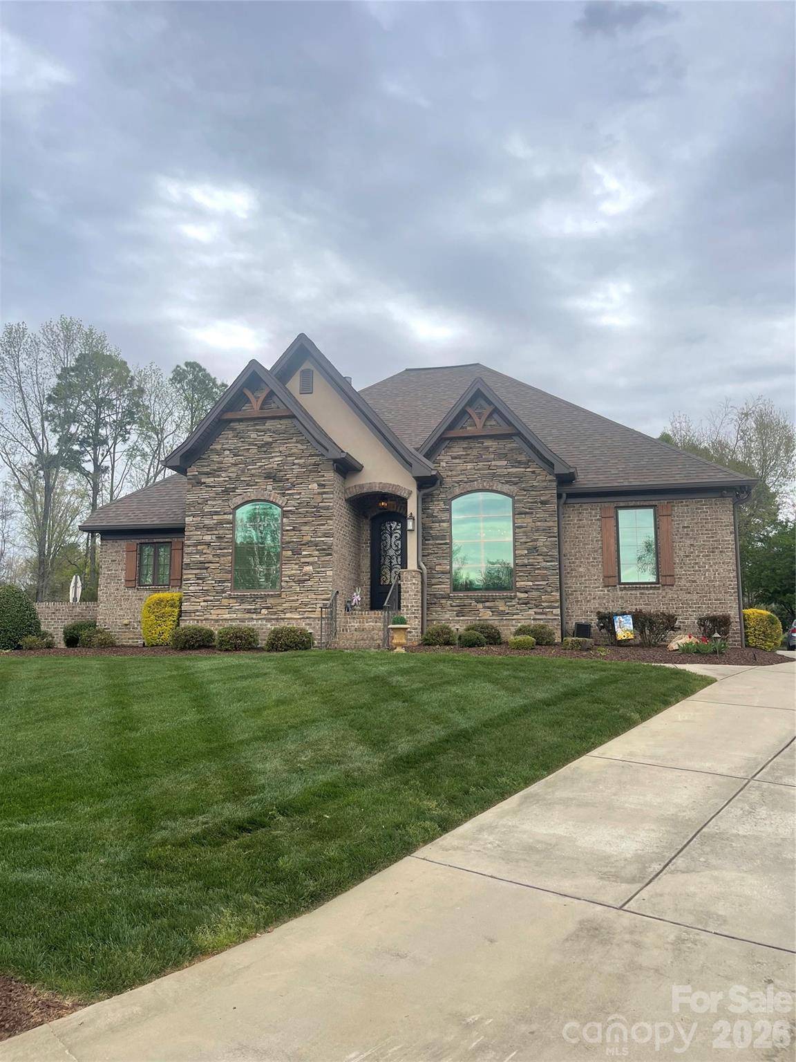 3756 Sand Wedge DR, Gastonia, NC 28056