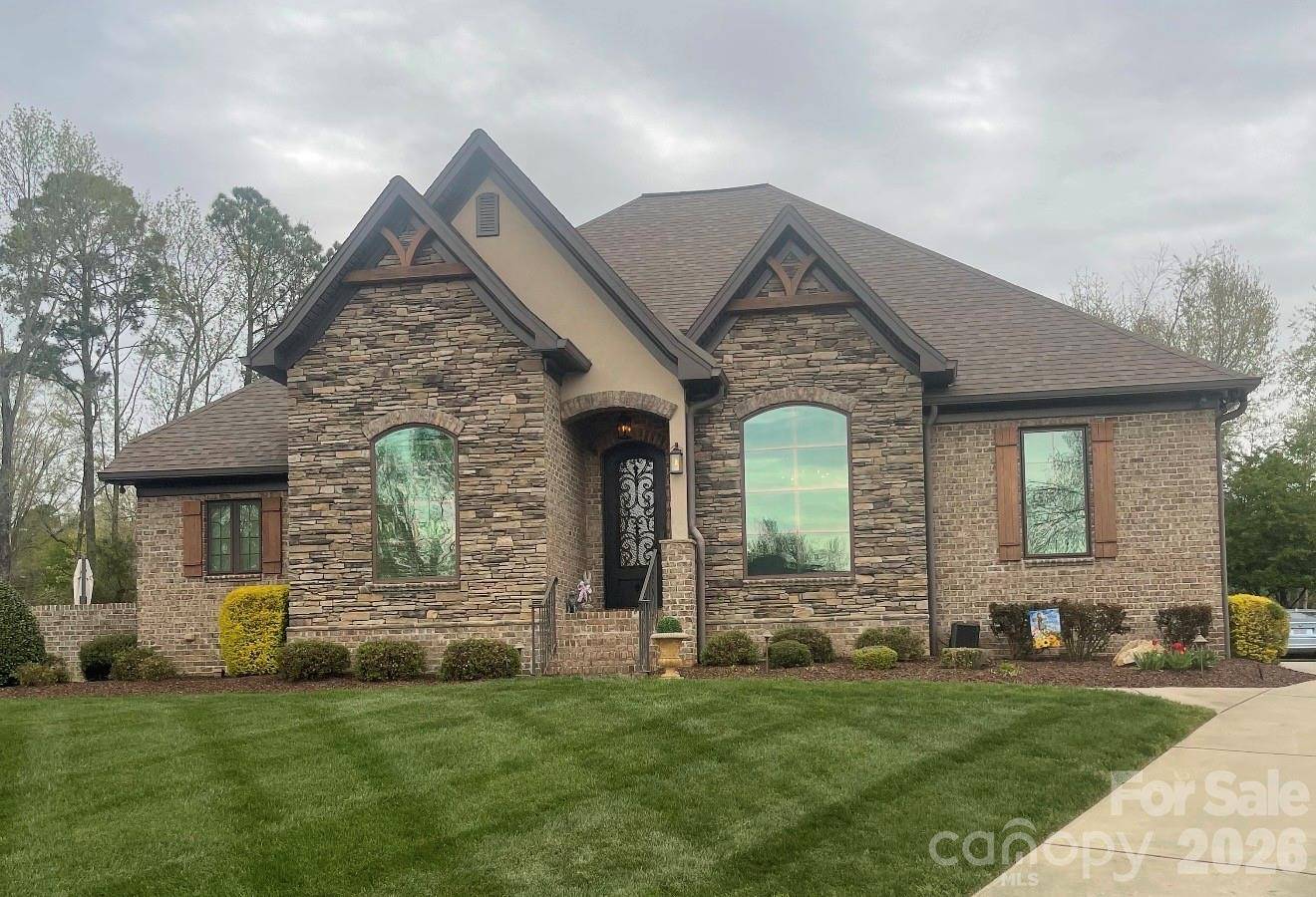 3756 Sand Wedge DR, Gastonia, NC 28056