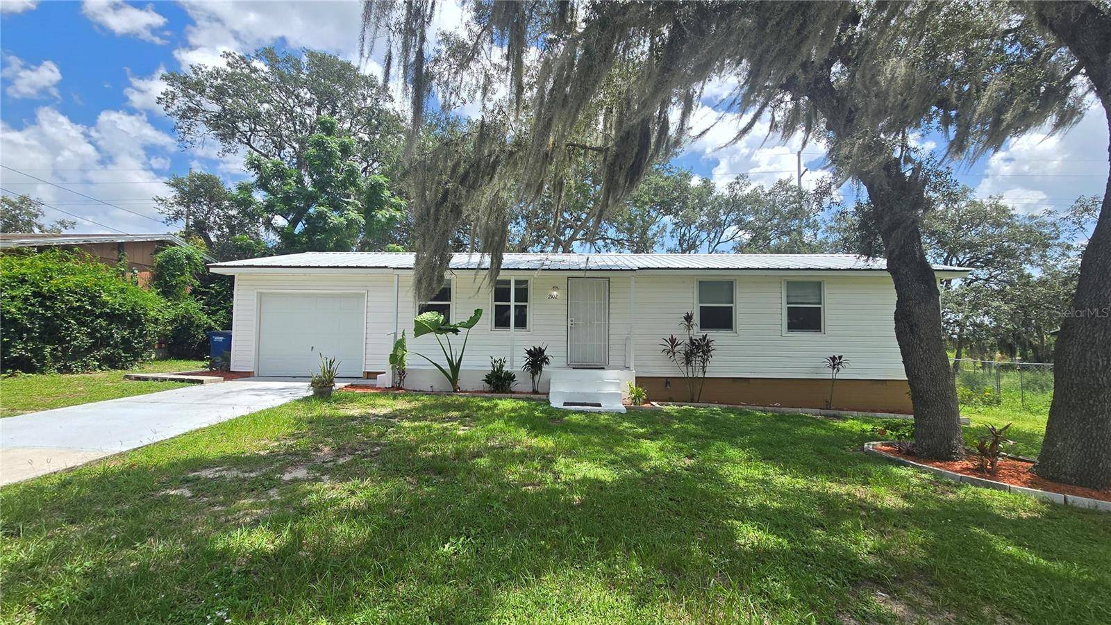2102 ORANGE BLOSSOM AVE, Sebring, FL 33870