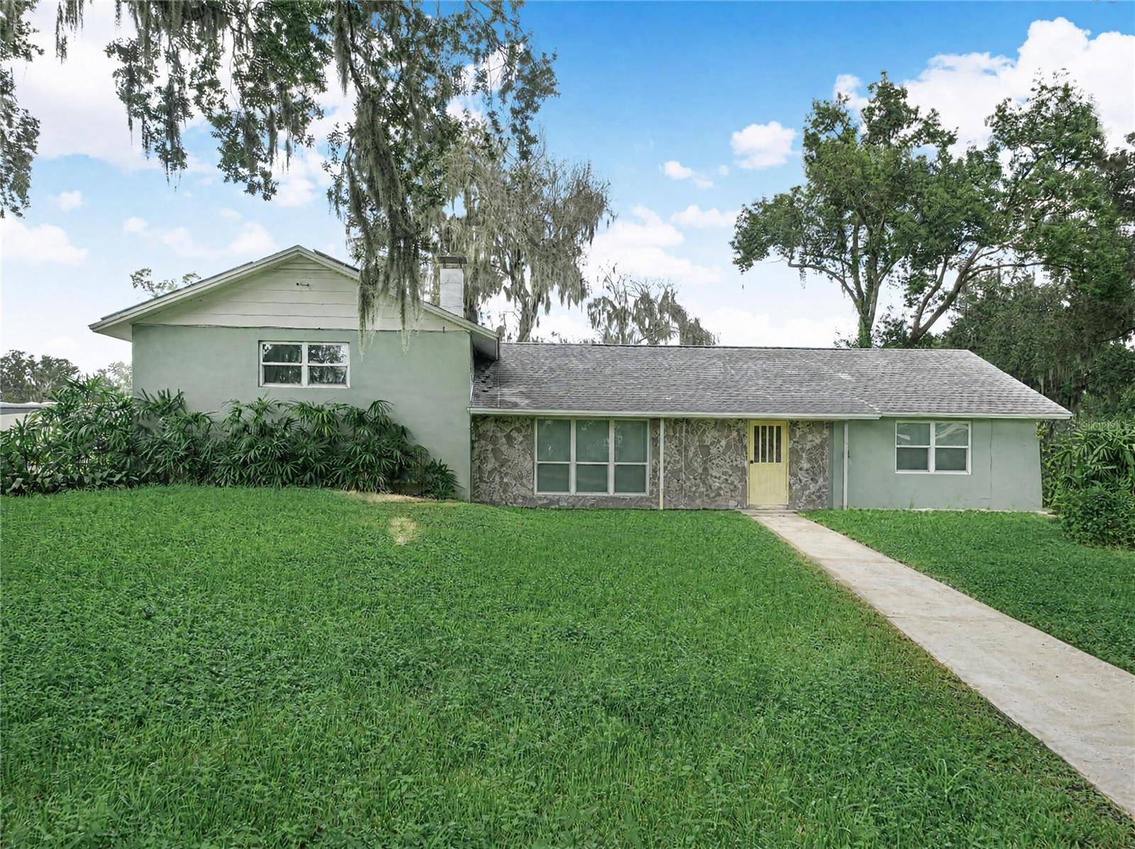 3102 THONOTOSASSA RD, Plant City, FL 33565