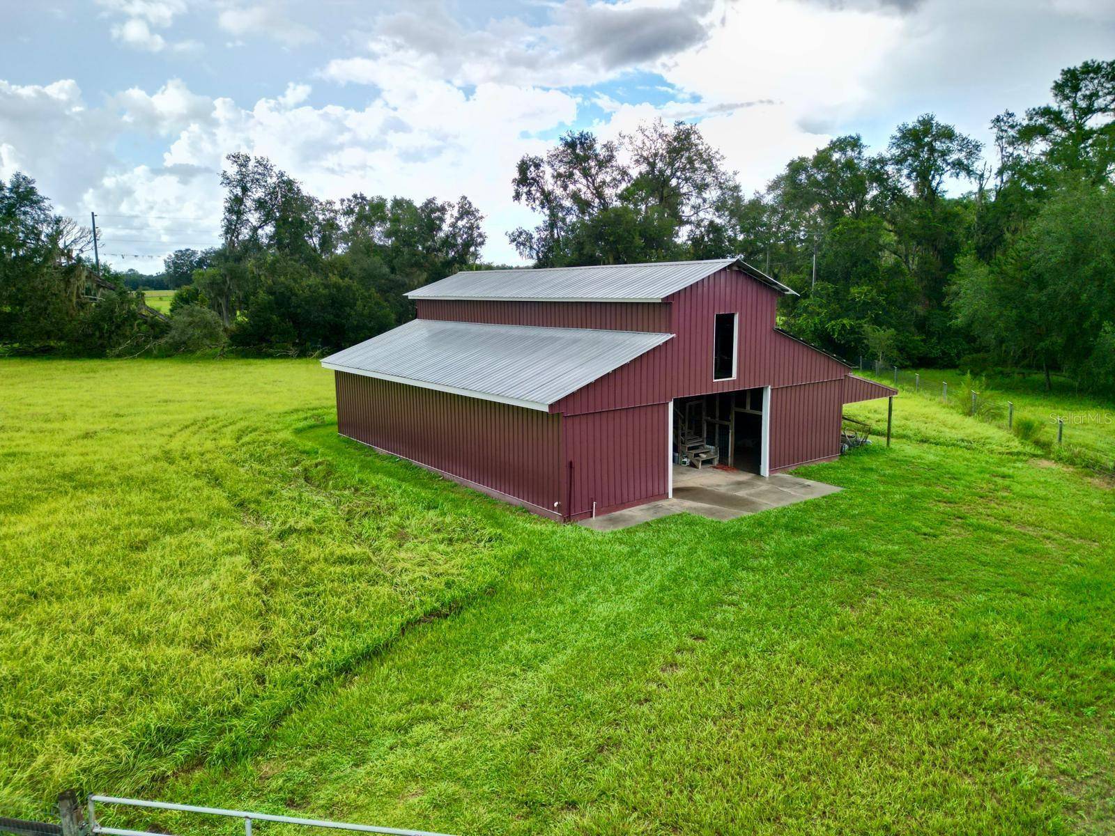 28046 BAYHEAD RD, Dade City, FL 33523
