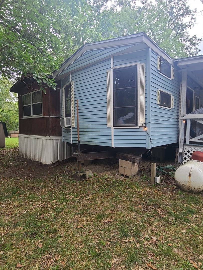 17/282 Woodhaven, Sublette, IL 61367