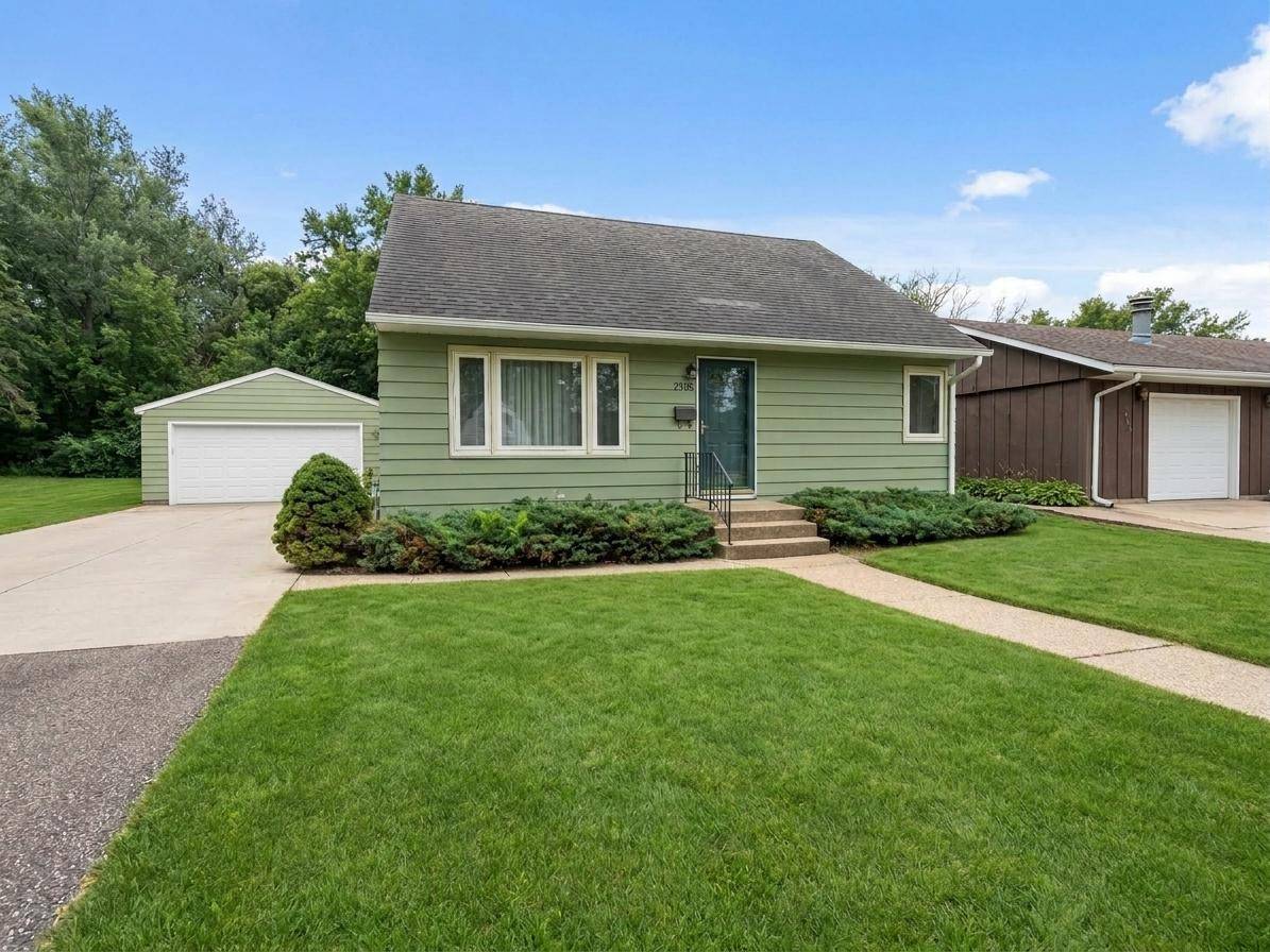 2006 7th AVE SE, Austin, MN 55912