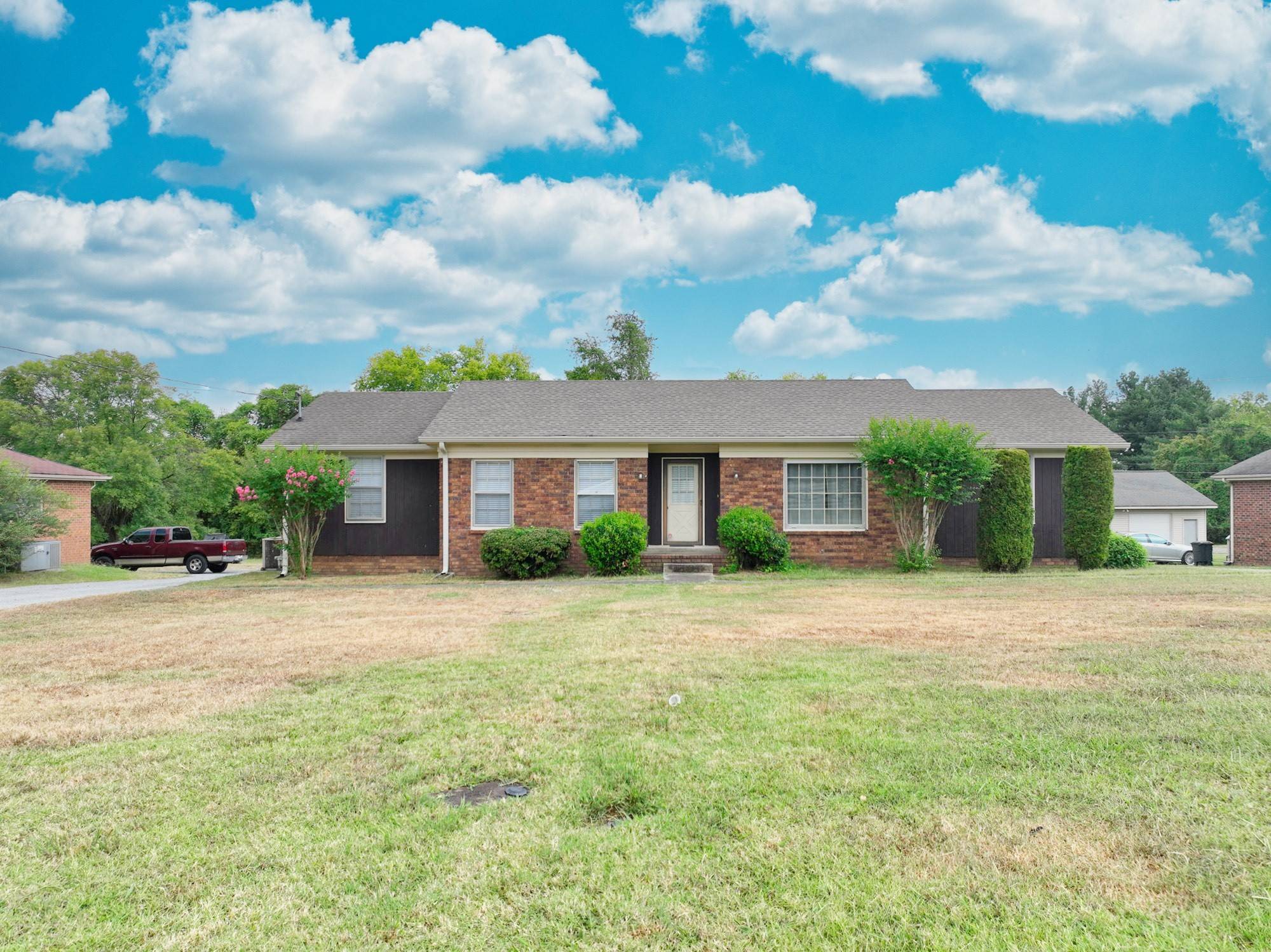 187 Anderson Ln A, Hendersonville, TN 37075