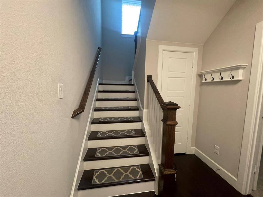 5823 Orion Place, Dallas, TX 75235