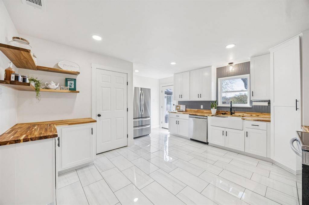 207 Joe White Street, Rockwall, TX 75087
