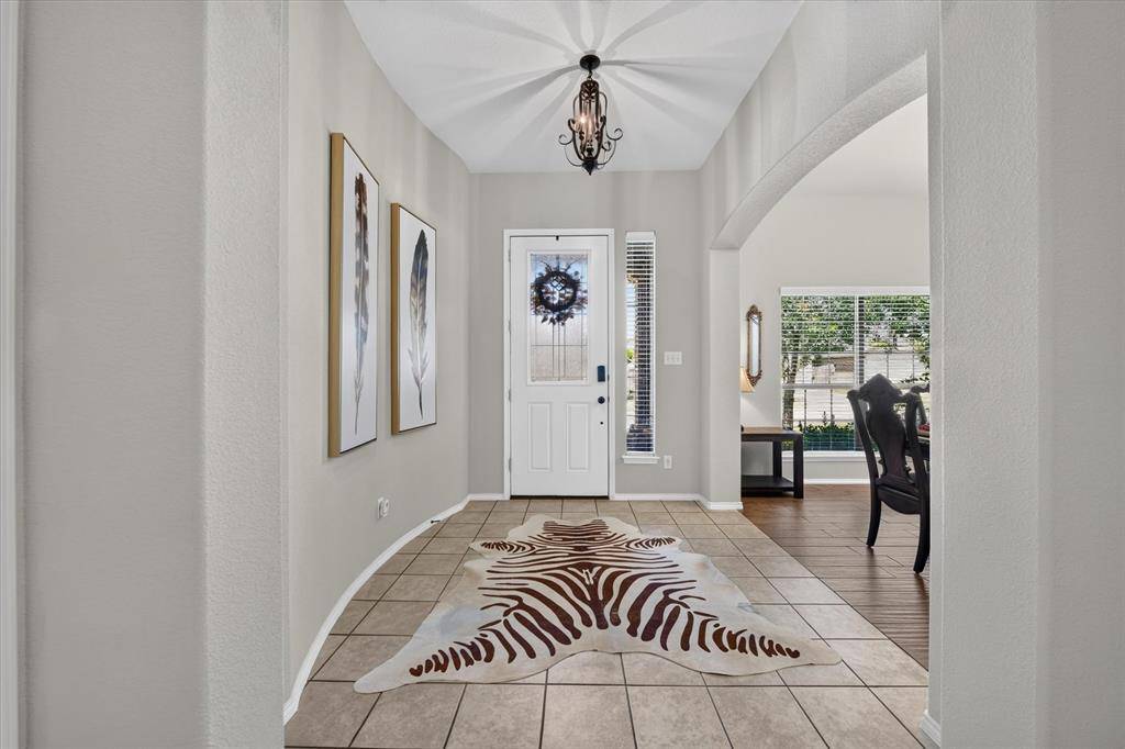 220 Carson Drive, Waxahachie, TX 75167