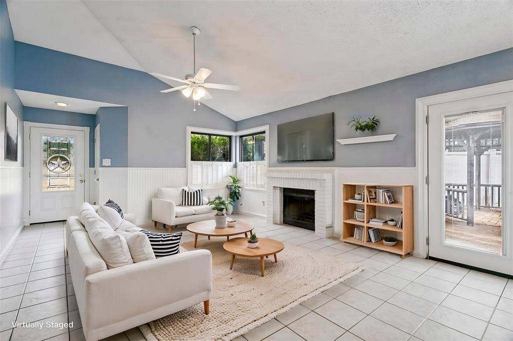 657 Prairie Dell Street, Lewisville, TX 75067