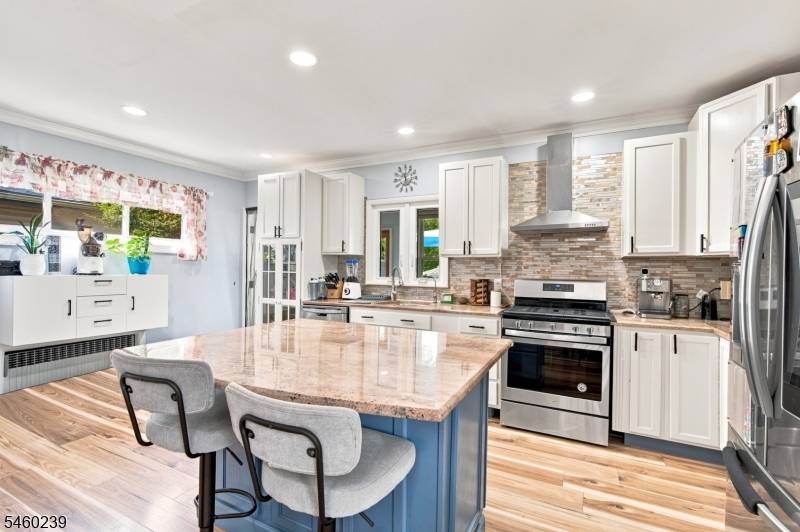 345 E Clay Ave, Roselle Park Boro, NJ 07204